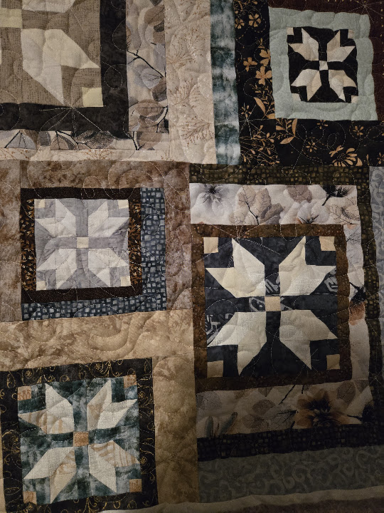 Earth & Ivory: pieced cotton, layered batting, machine quilted by CULCITA by Keri